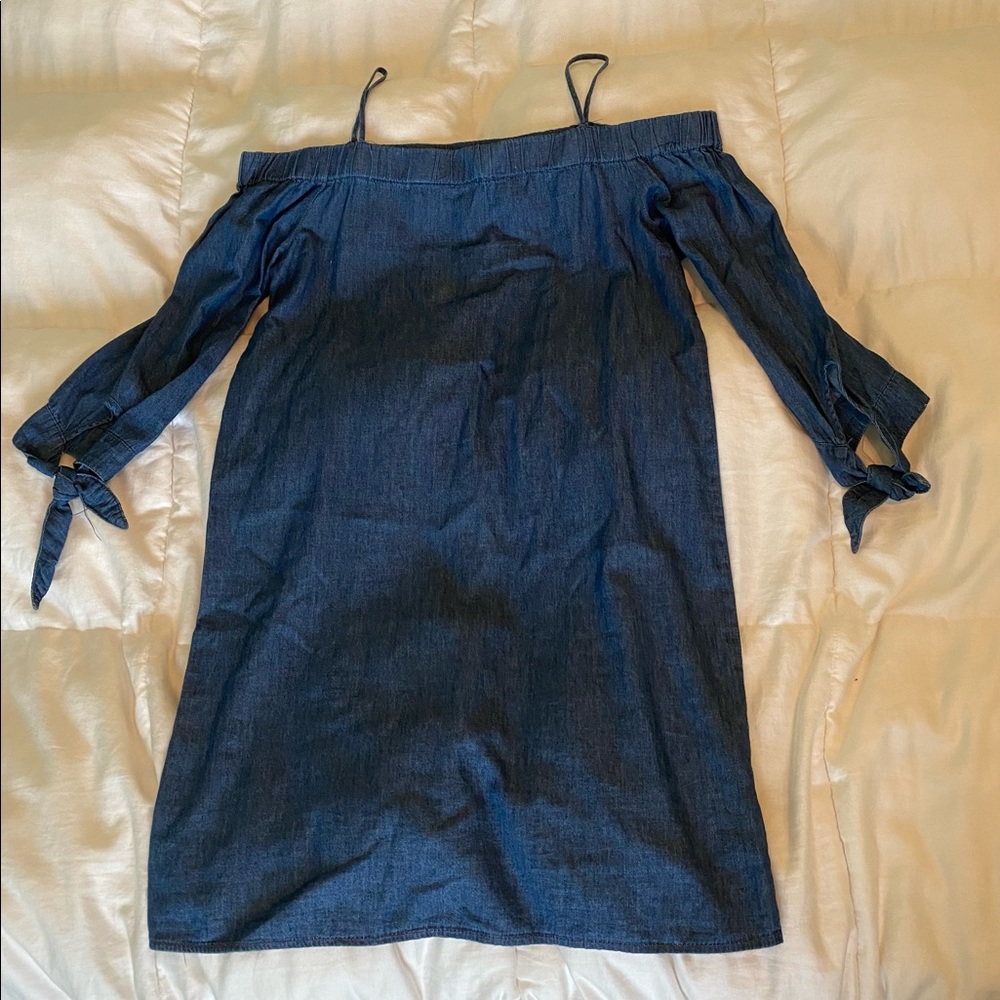 Off-the-shoulder Blue Summer Dress